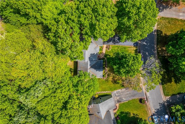 5518 Windy Ridge Dr, Midlothian, VA 23112