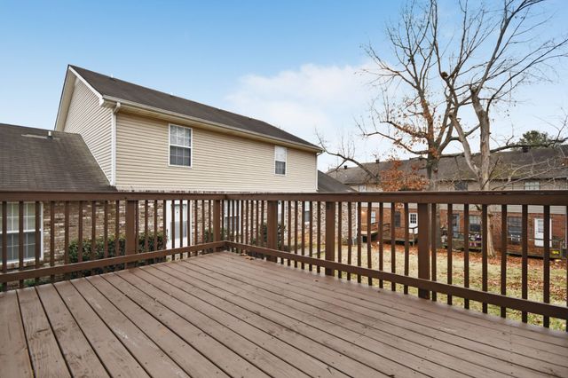 560 Hietts Ln Apt 5, Clarksville, TN 37043