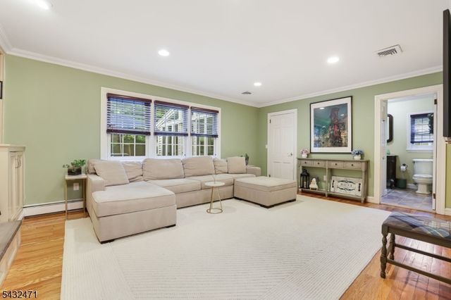 7 Pontiac Dr, Wayne Twp., NJ 07470