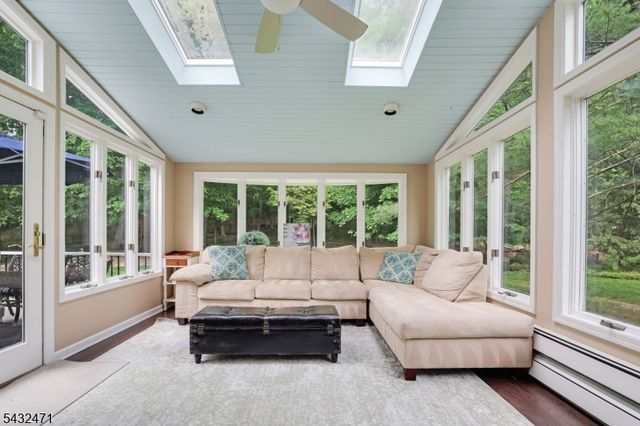 7 Pontiac Dr, Wayne Twp., NJ 07470