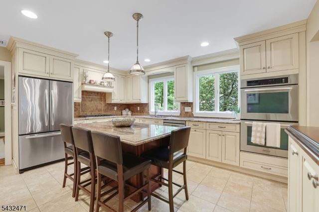 7 Pontiac Dr, Wayne Twp., NJ 07470