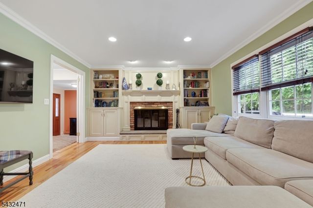 7 Pontiac Dr, Wayne Twp., NJ 07470