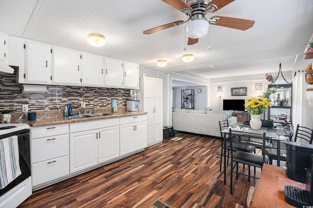 63 Saxon Ct., Murrells Inlet, SC 29576