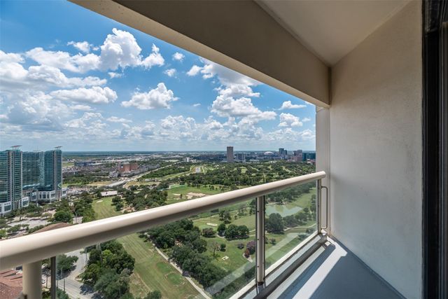 1701 Hermann Drive 34L, Houston, TX 77004