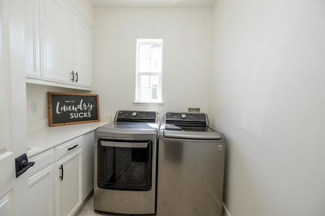 1682 Fairway Oaks Ct, Ripon, CA 95366