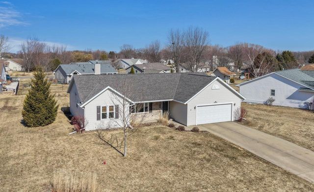 2028 COUPLES COURT, New Franken, WI 54229