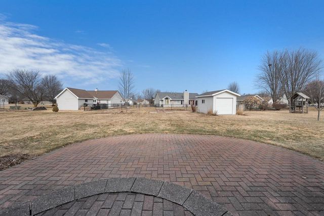2028 COUPLES COURT, New Franken, WI 54229