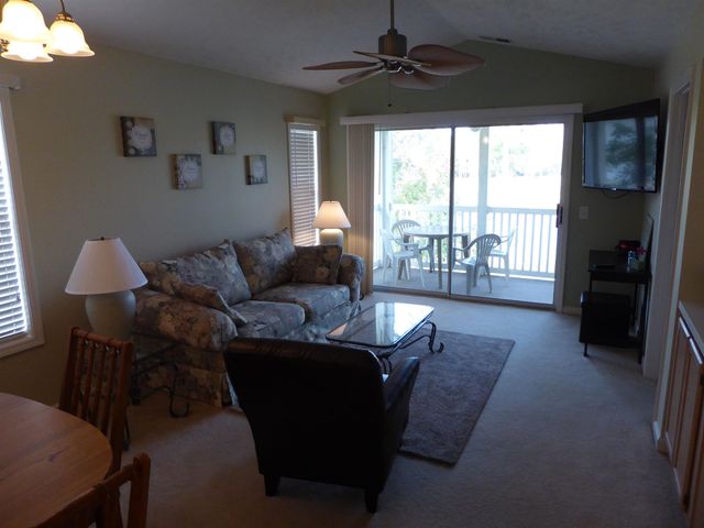 541 White River Dr Unit 16G, Myrtle Beach, SC 29579