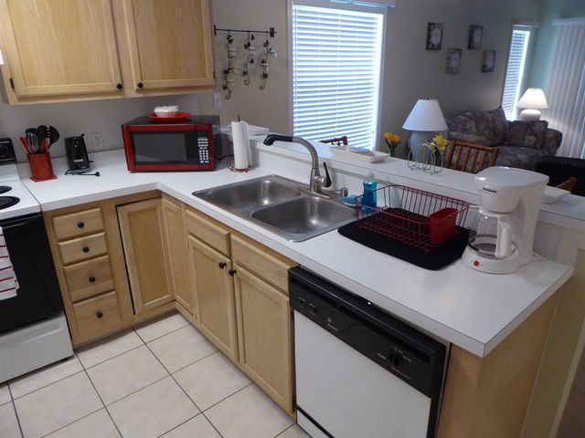 541 White River Dr Unit 16G, Myrtle Beach, SC 29579