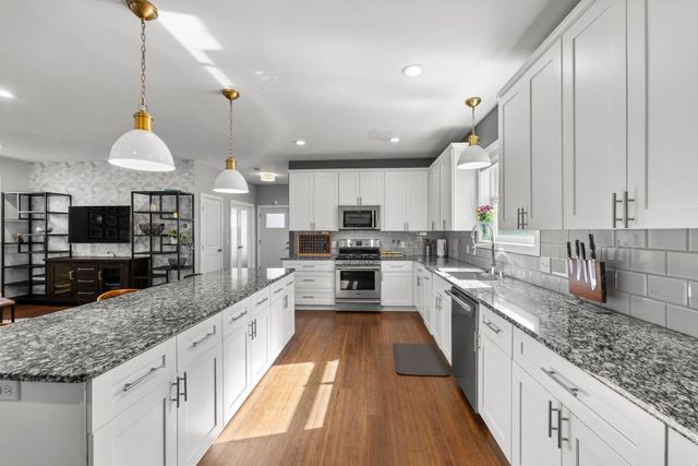 5040 Xerxes Avenue S, Minneapolis, MN 55410