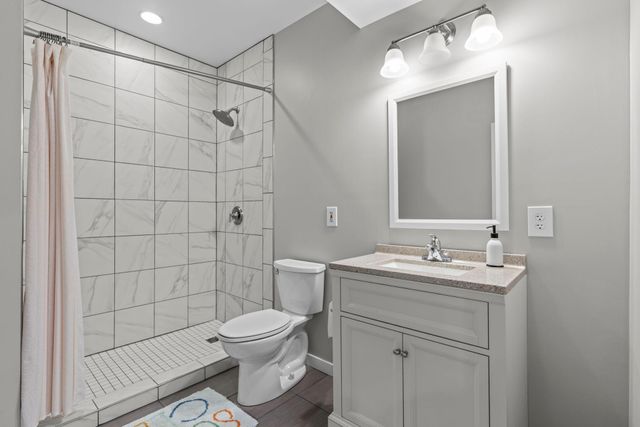 5040 Xerxes Avenue S, Minneapolis, MN 55410