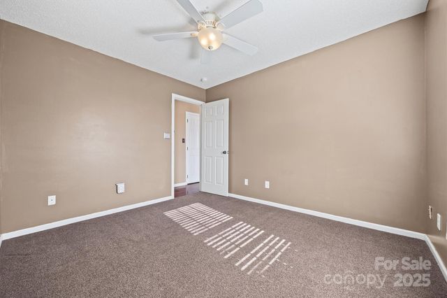 132 Sella Ridge Drive, Mount Holly, NC 28120