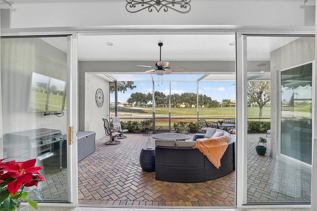 1524 EMERALD DUNES DRIVE, Sun City Center, FL 33573