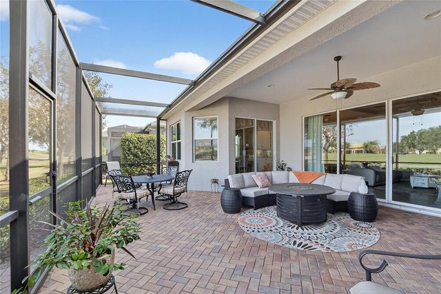 1524 EMERALD DUNES DRIVE, Sun City Center, FL 33573