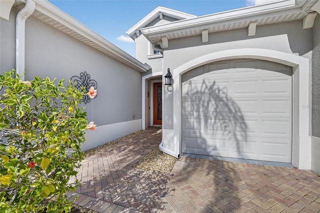 1524 EMERALD DUNES DRIVE, Sun City Center, FL 33573