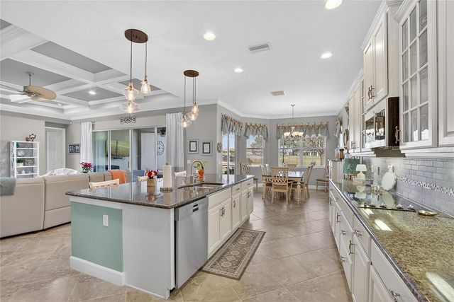 1524 EMERALD DUNES DRIVE, Sun City Center, FL 33573