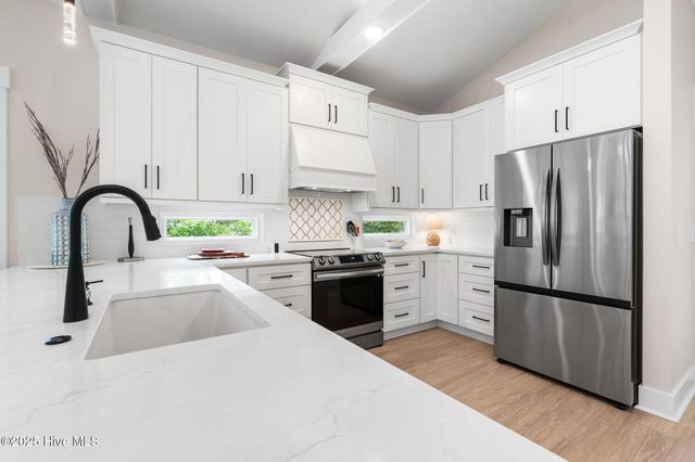 113 SW 22nd Street, Oak Island, NC 28465