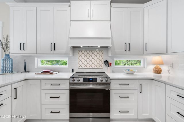 113 SW 22nd Street, Oak Island, NC 28465