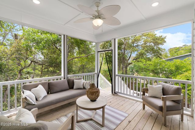 113 SW 22nd Street, Oak Island, NC 28465