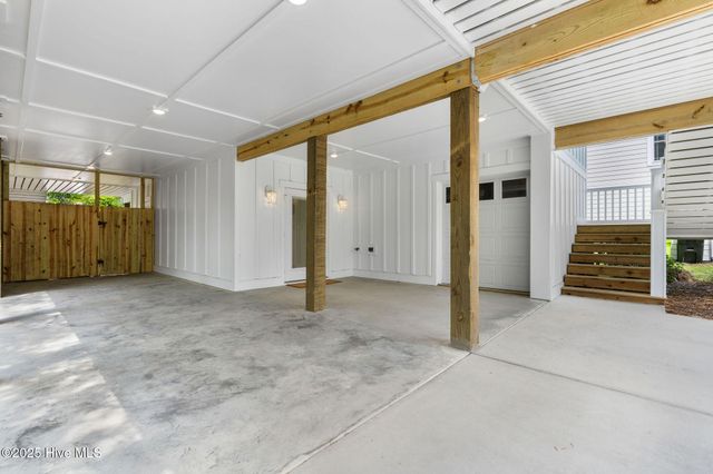 113 SW 22nd Street, Oak Island, NC 28465