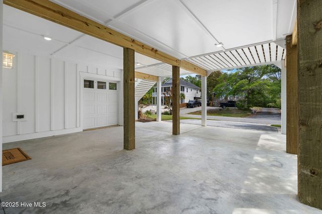 113 SW 22nd Street, Oak Island, NC 28465