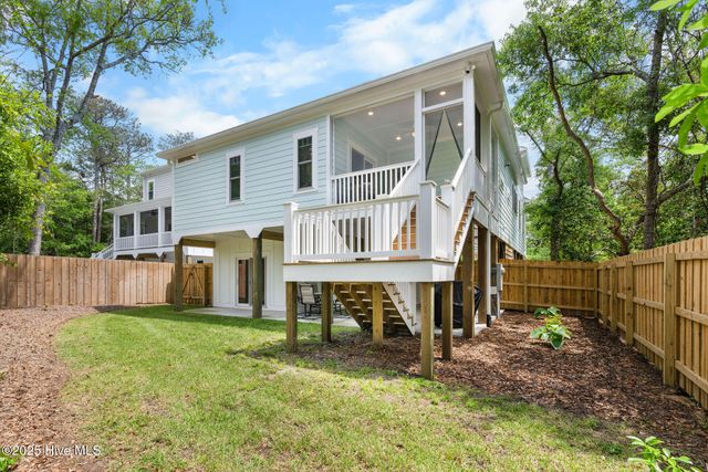 113 SW 22nd Street, Oak Island, NC 28465