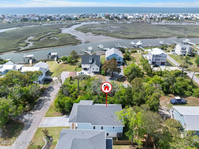 113 SW 22nd Street, Oak Island, NC 28465