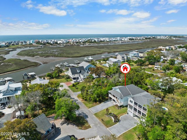 113 SW 22nd Street, Oak Island, NC 28465