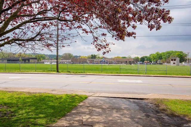 1212 Union Street, Mishawaka, IN 46544