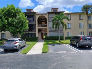 627 Sea Pine Way B1, Greenacres, FL 33415