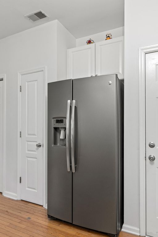 Image 13 of property listing at 186 Cartright Street, Daniel Island, SC 29492