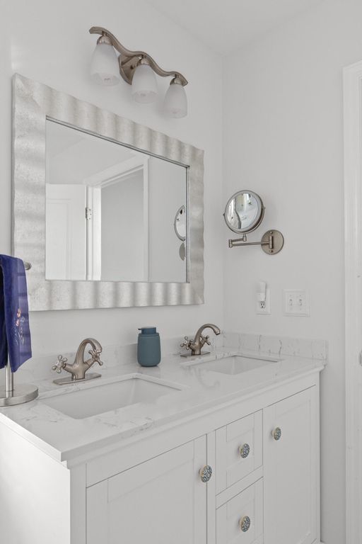 Image 20 of property listing at 186 Cartright Street, Daniel Island, SC 29492