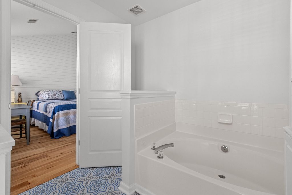 Image 22 of property listing at 186 Cartright Street, Daniel Island, SC 29492