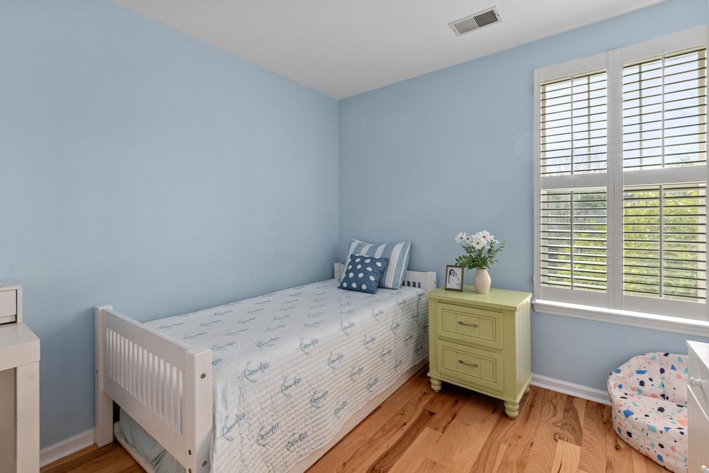 Image 24 of property listing at 186 Cartright Street, Daniel Island, SC 29492