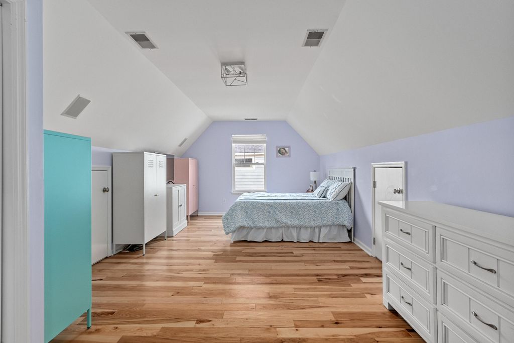 Image 28 of property listing at 186 Cartright Street, Daniel Island, SC 29492