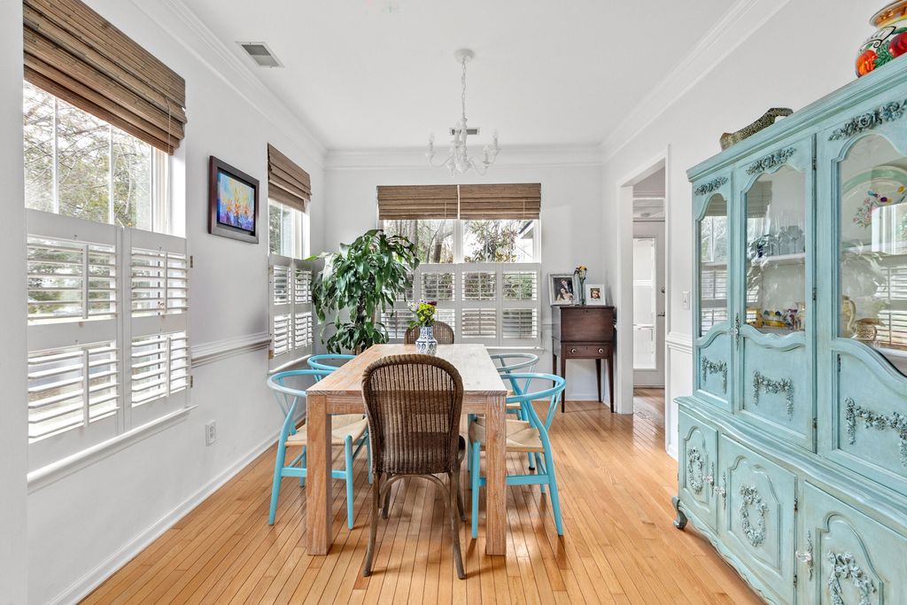 Image 8 of property listing at 186 Cartright Street, Daniel Island, SC 29492