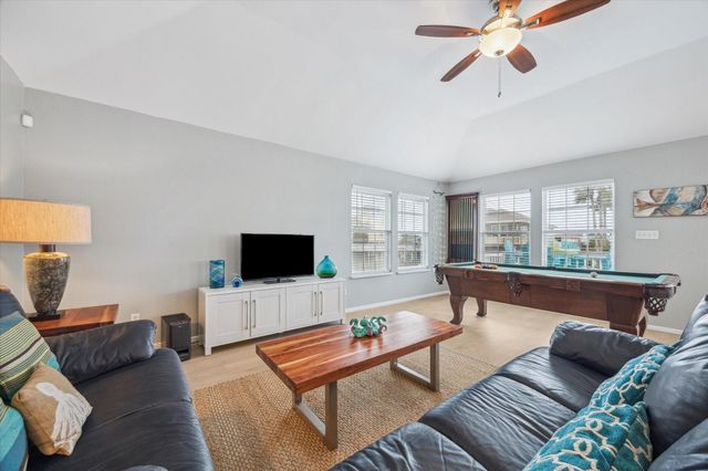 22032 Matagorda Drive, Galveston, TX 77554