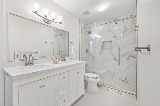 22032 Matagorda Drive, Galveston, TX 77554