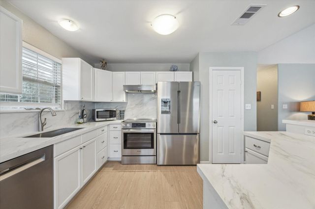 22032 Matagorda Drive, Galveston, TX 77554