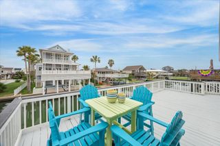 22032 Matagorda Drive, Galveston, TX 77554