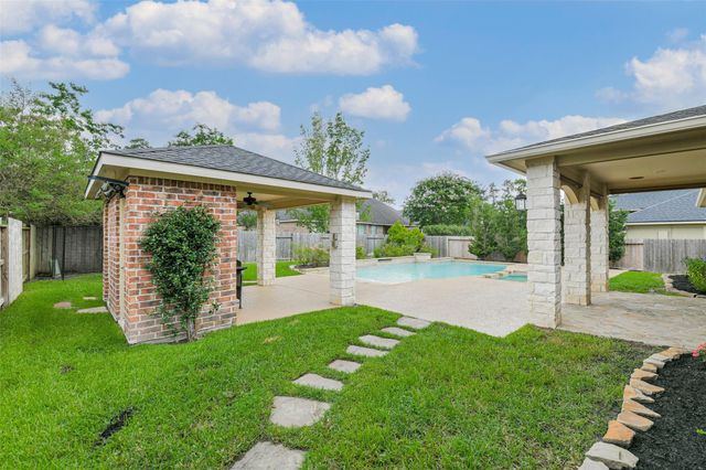 25243 Piney Heights Lane, Spring, TX 77389