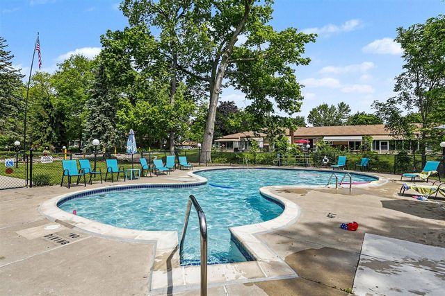 25176 Potomac Drive 2, South Lyon, MI 48178