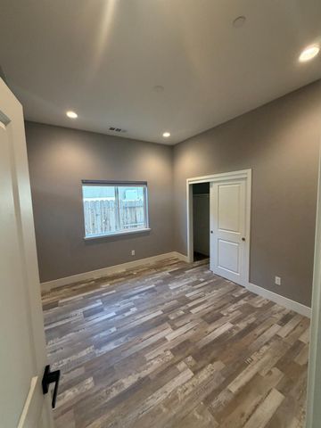 3716 Sierra St, Riverbank, CA 95367