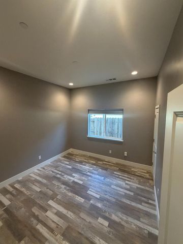 3716 Sierra St, Riverbank, CA 95367