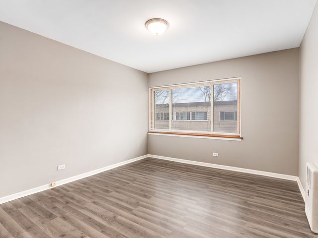 2622 Central Drive 2N, Flossmoor, IL 60422