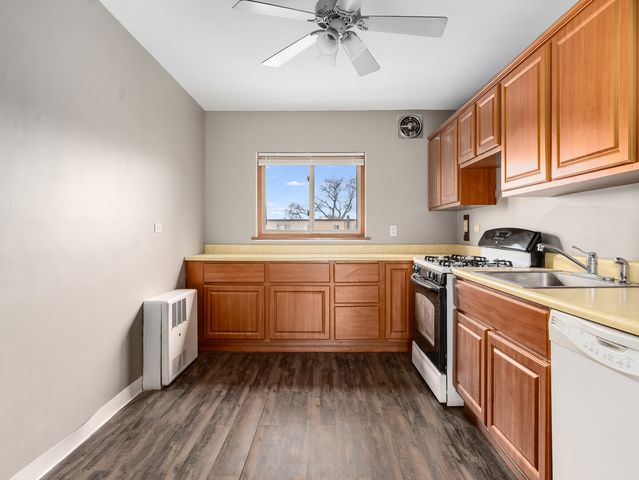 2622 Central Drive 2N, Flossmoor, IL 60422