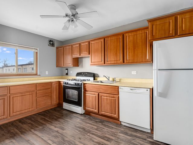 2622 Central Drive 2N, Flossmoor, IL 60422