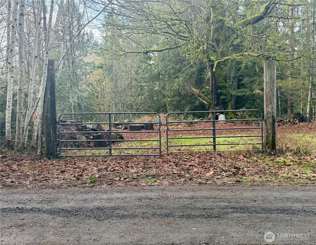 705 E Colonel Wright Road, Shelton, WA 98584