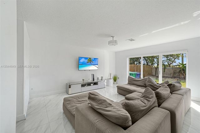 16546 SW 103rd Lane, Miami, FL 33196