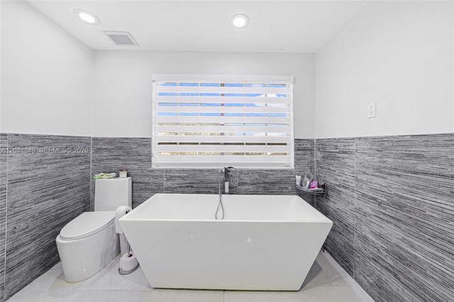 16546 SW 103rd Lane, Miami, FL 33196
